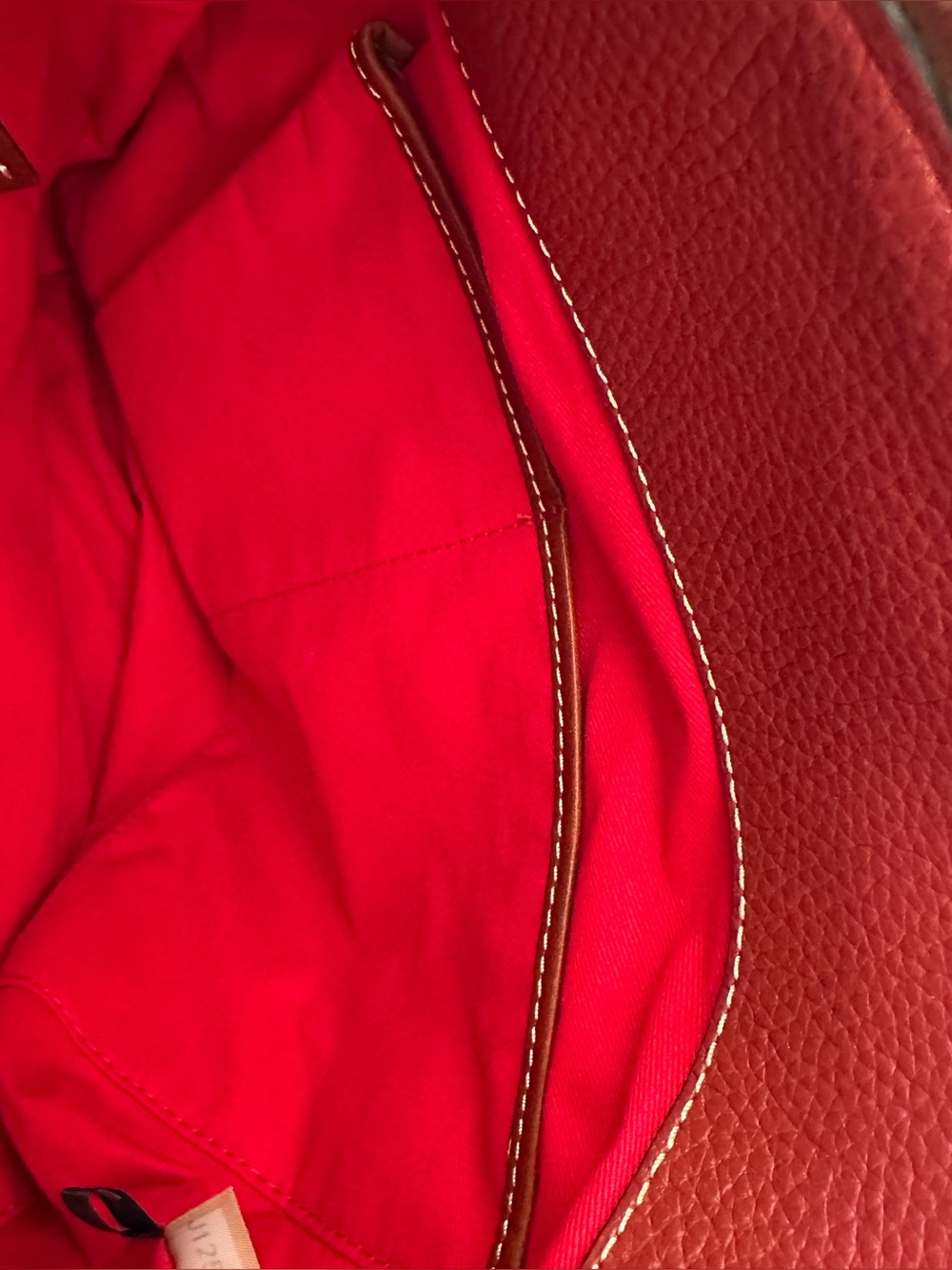 💐 Dooney & Bourke Red Pebble Grain Leather Tassel Shoulder Bag. J12526577 - Picture 13 of 14